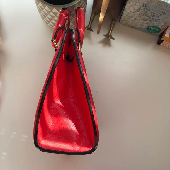 Red crossbody bag - Picture 7 of 7